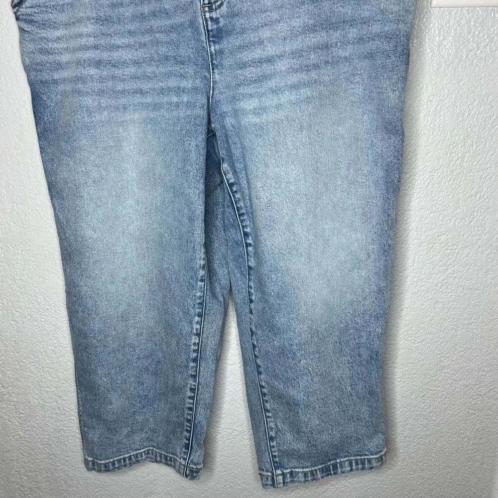 New! Lane Bryant Boyfriend Capri Mid-Rise Light Blue Women’s Plus Jeans Sz 16